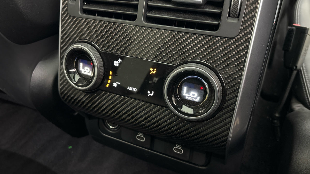 Land Rover Range Rover Sport Image 29