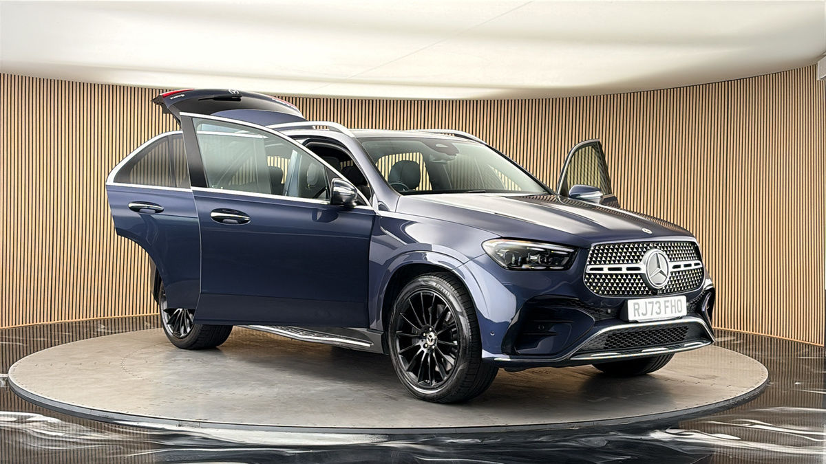More views of Mercedes-Benz GLE