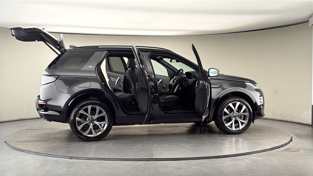 More views of Land Rover Discovery Sport