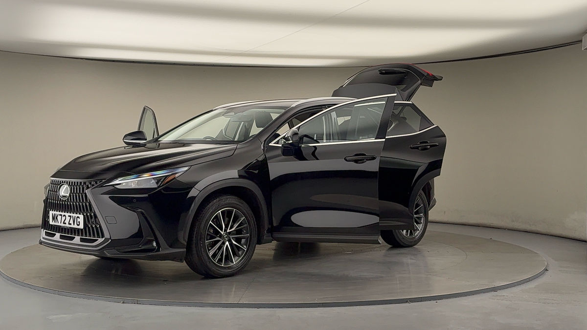 Lexus NX Image 22