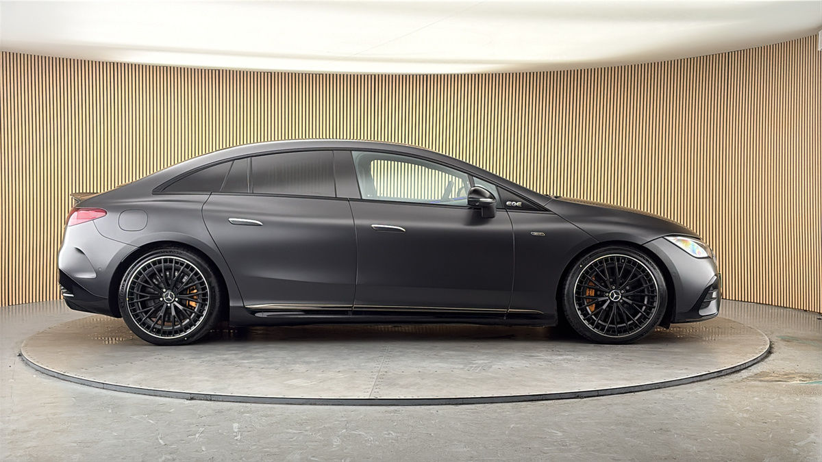 Mercedes-Benz EQE Image 16