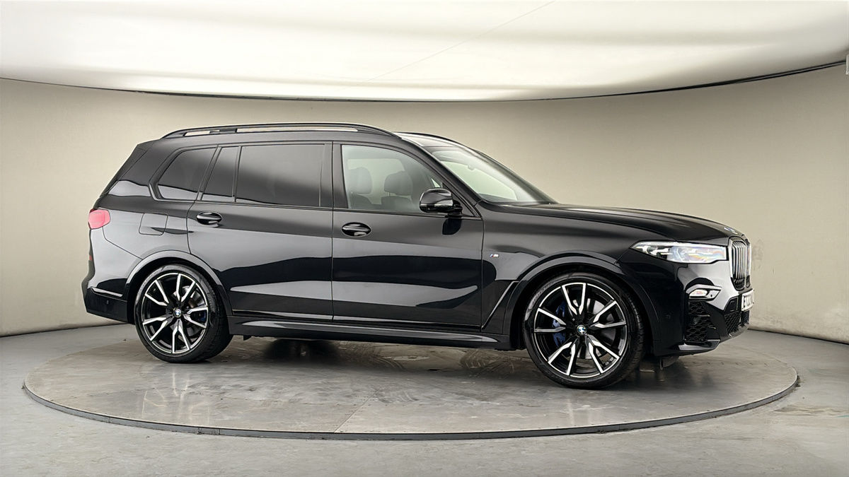 More views of BMW X7