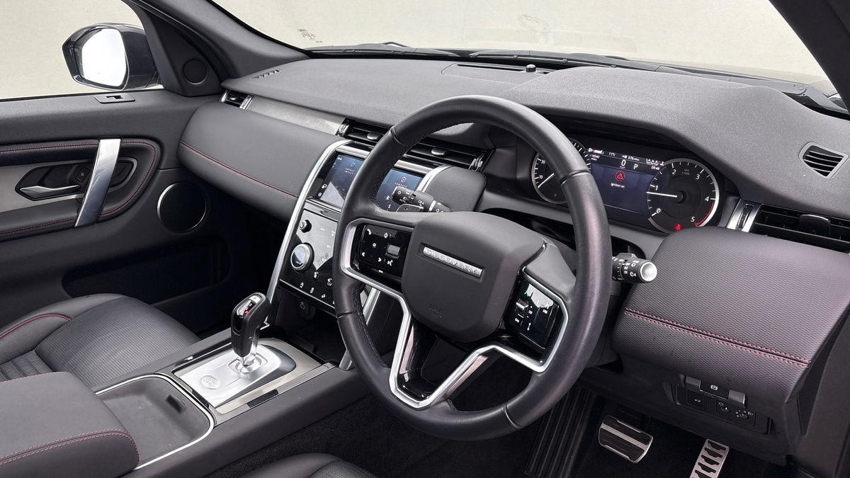 Land Rover Discovery Sport Image 5