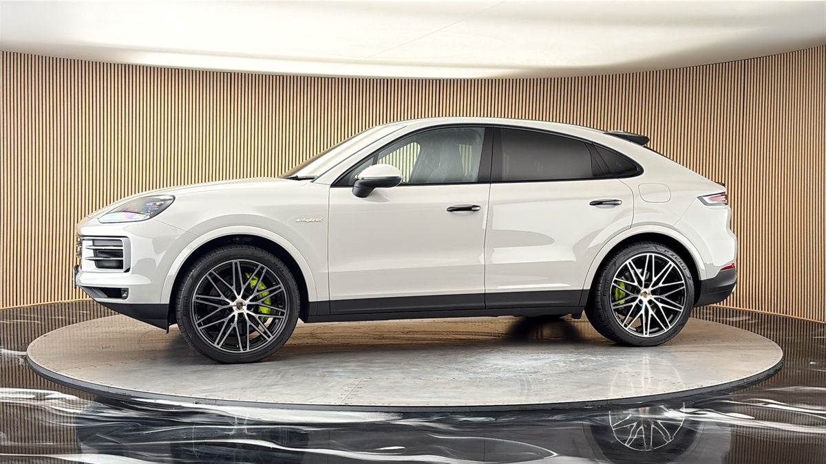 More views of Porsche Cayenne