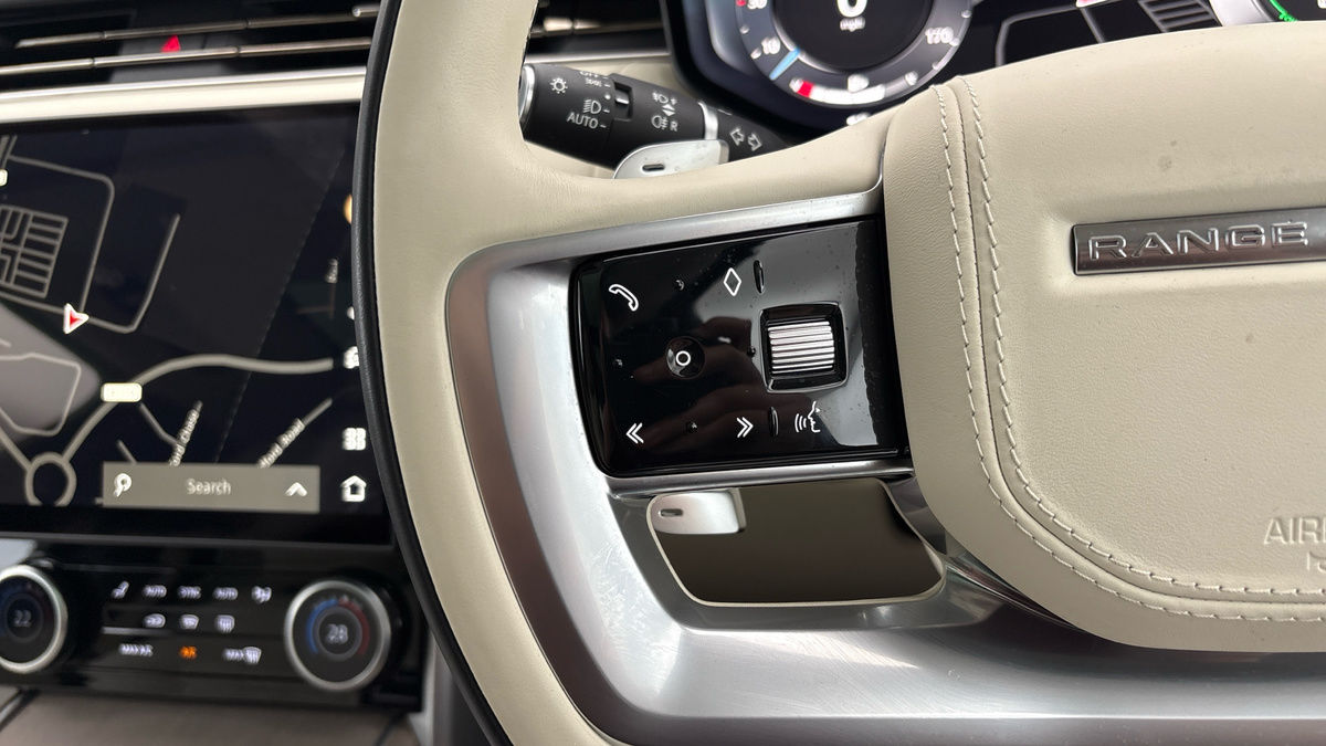 Land Rover Range Rover Image 13