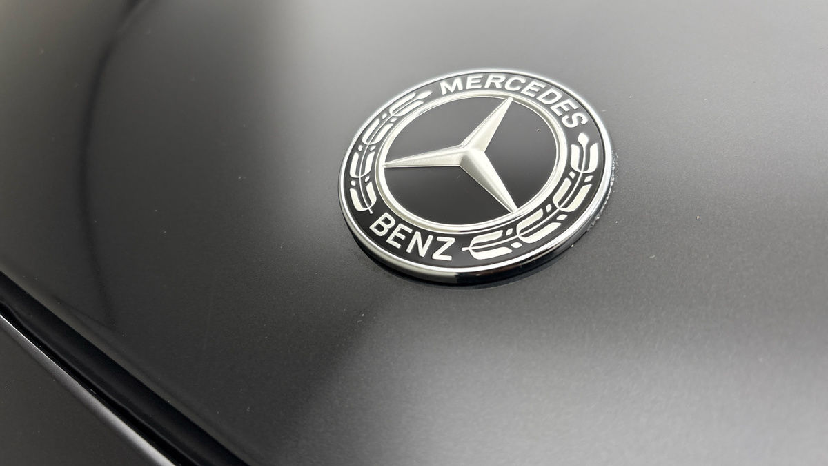 Mercedes-Benz E Class Image 24