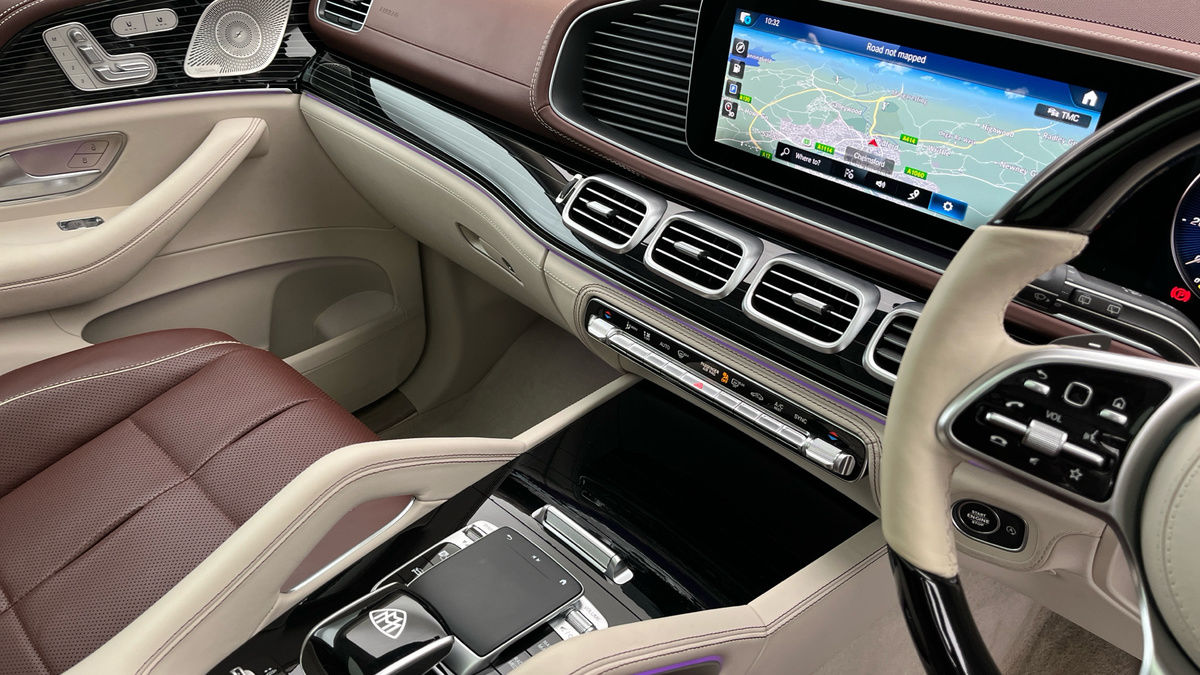 Mercedes-Benz Maybach GLS Image 18