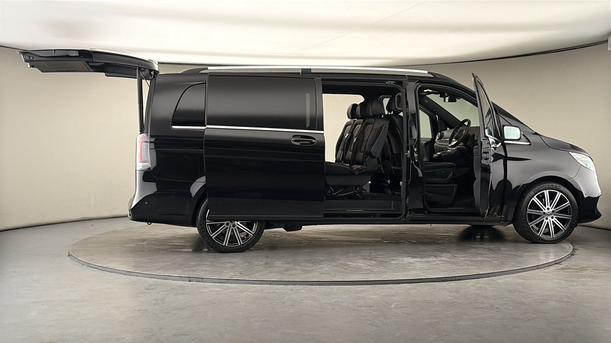 More views of Mercedes-Benz V Class