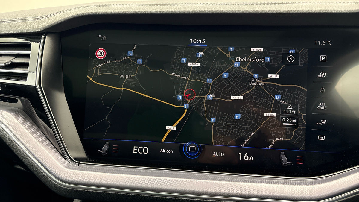 Volkswagen Touareg Image 17