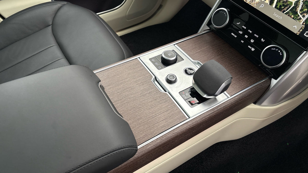 Land Rover Range Rover Image 18