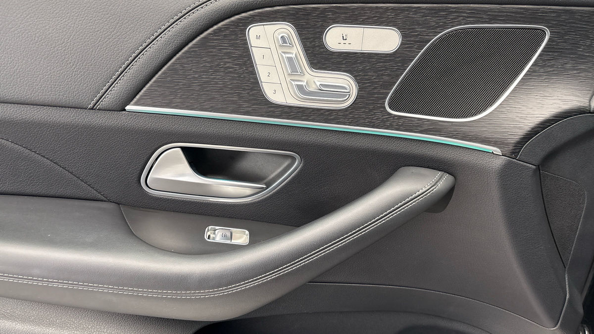 Mercedes-Benz GLE Image 19