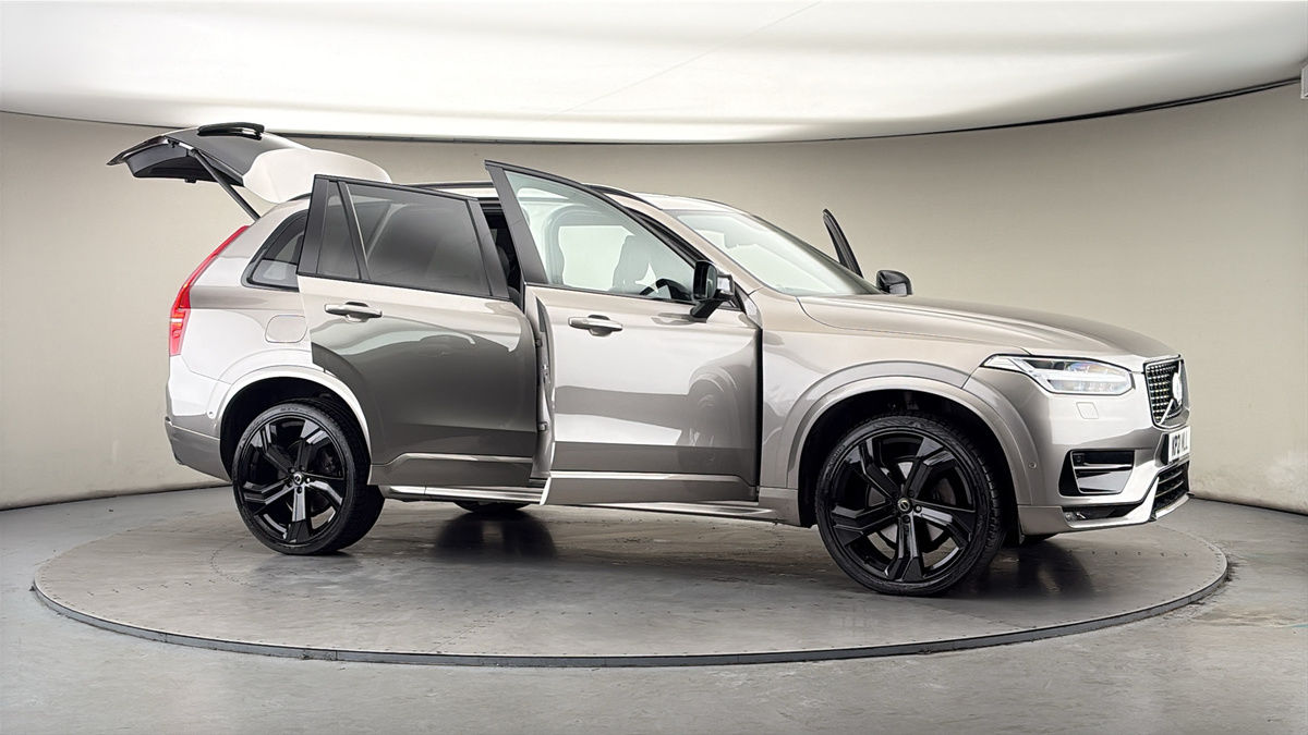 More views of Volvo XC90