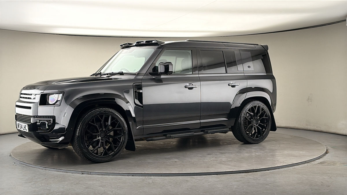 More views of Land Rover Defender 110