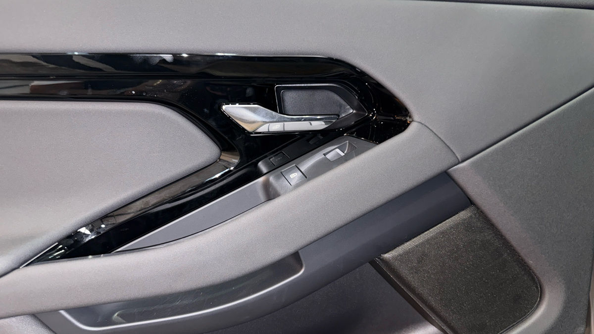 Land Rover Range Rover Evoque Image 19