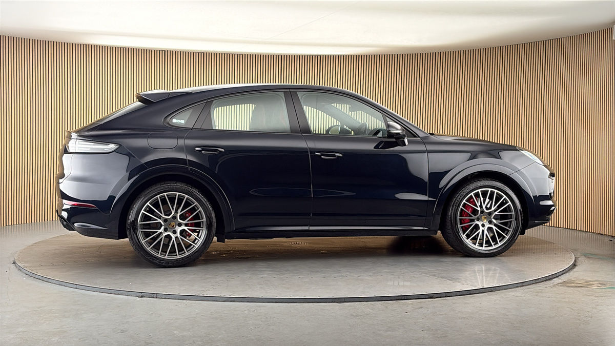 More views of Porsche Cayenne