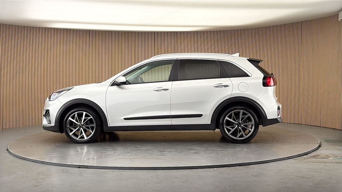 More views of Kia Niro