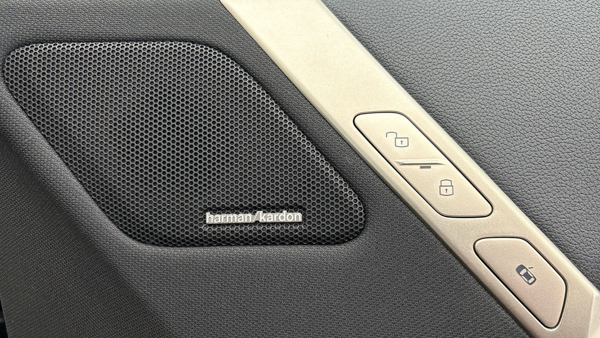 BMW iX Image 26