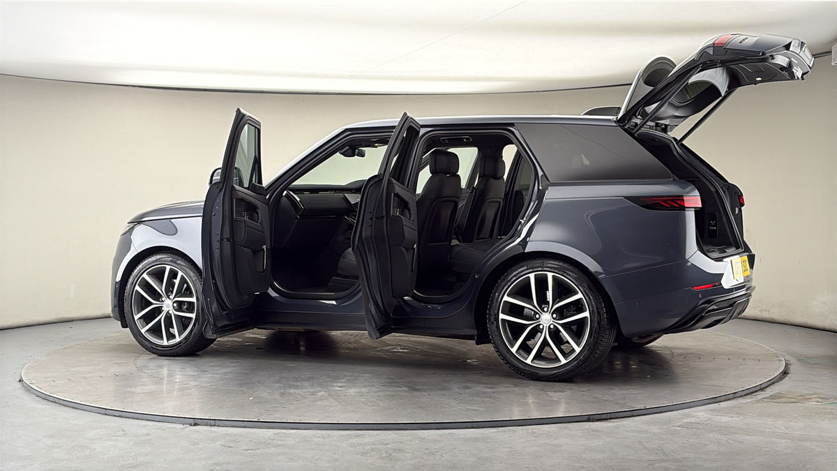 More views of Land Rover Range Rover Sport