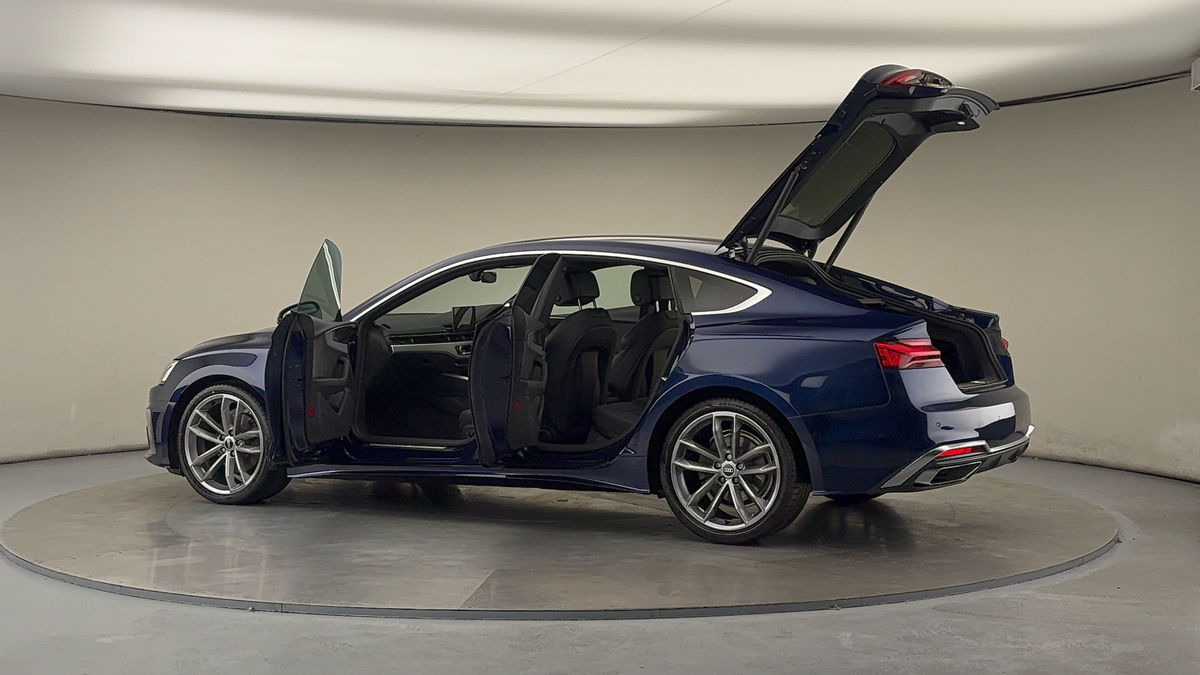 More views of Audi A5