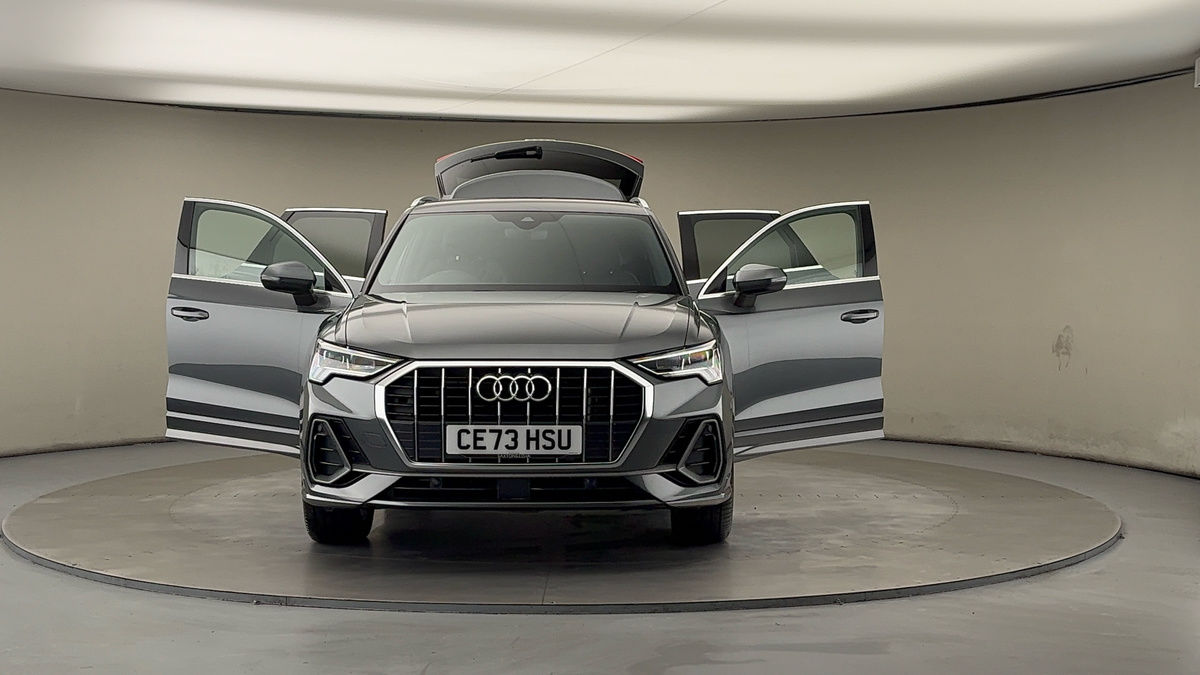 More views of Audi Q3