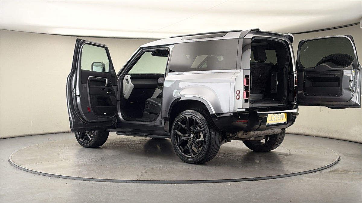 More views of Land Rover Defender 90