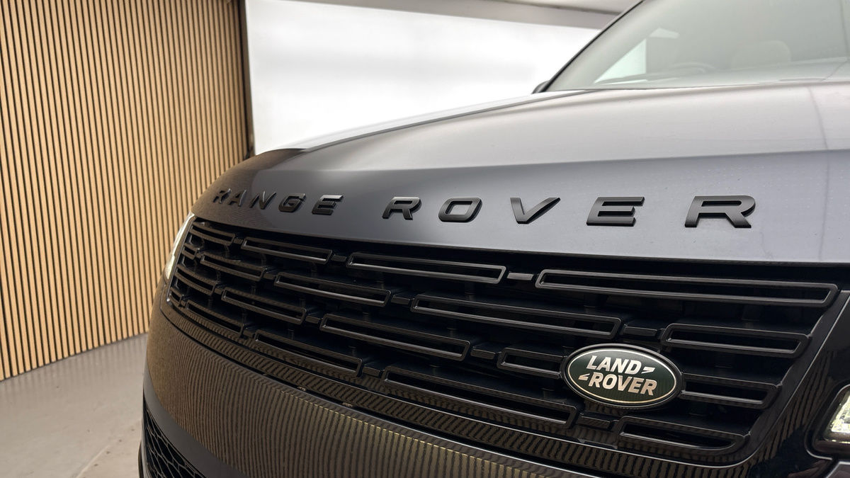 Land Rover Range Rover Sport Image 24