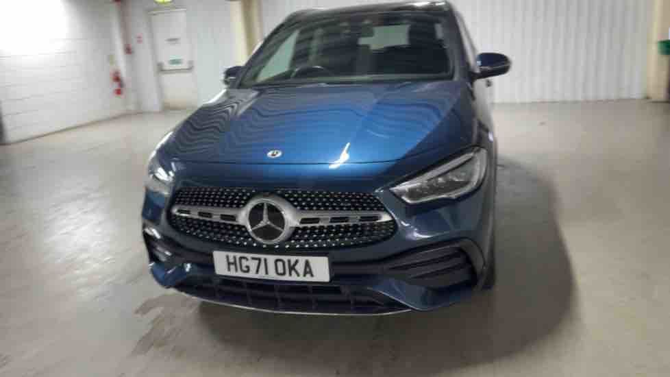 More views of Mercedes-Benz GLA