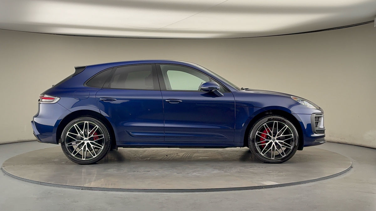 Porsche Macan Image 16