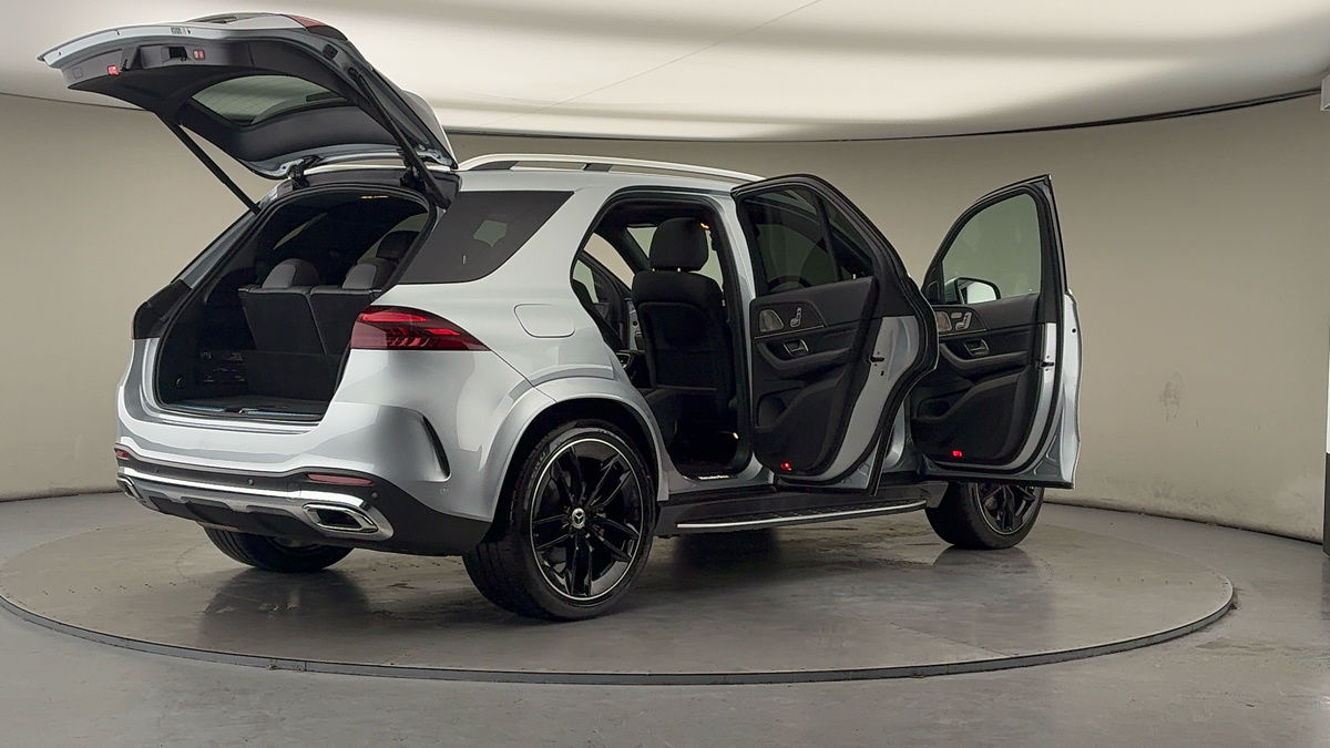 More views of Mercedes-Benz GLE