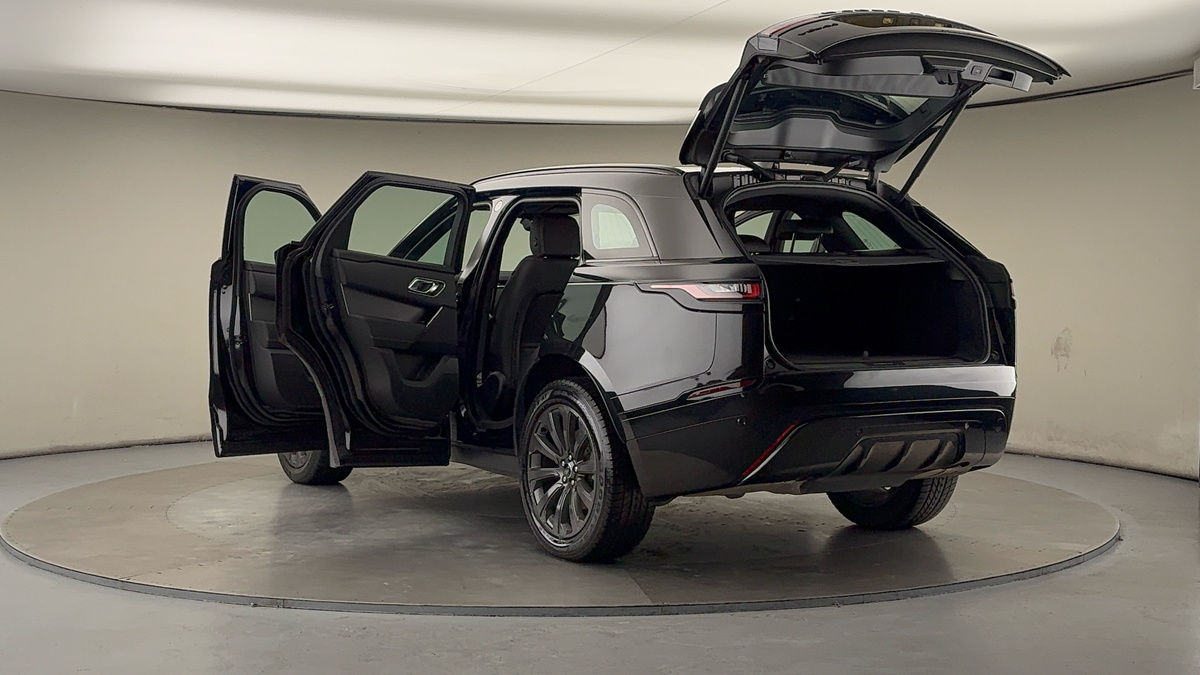 Land Rover Range Rover Velar Image 23