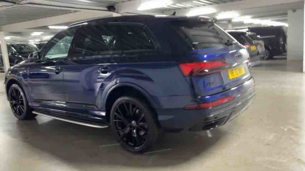 More views of Audi Q7