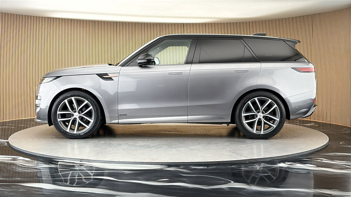 Land Rover Range Rover Sport Image 15