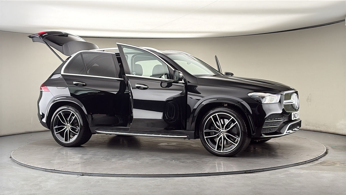 More views of Mercedes-Benz GLE