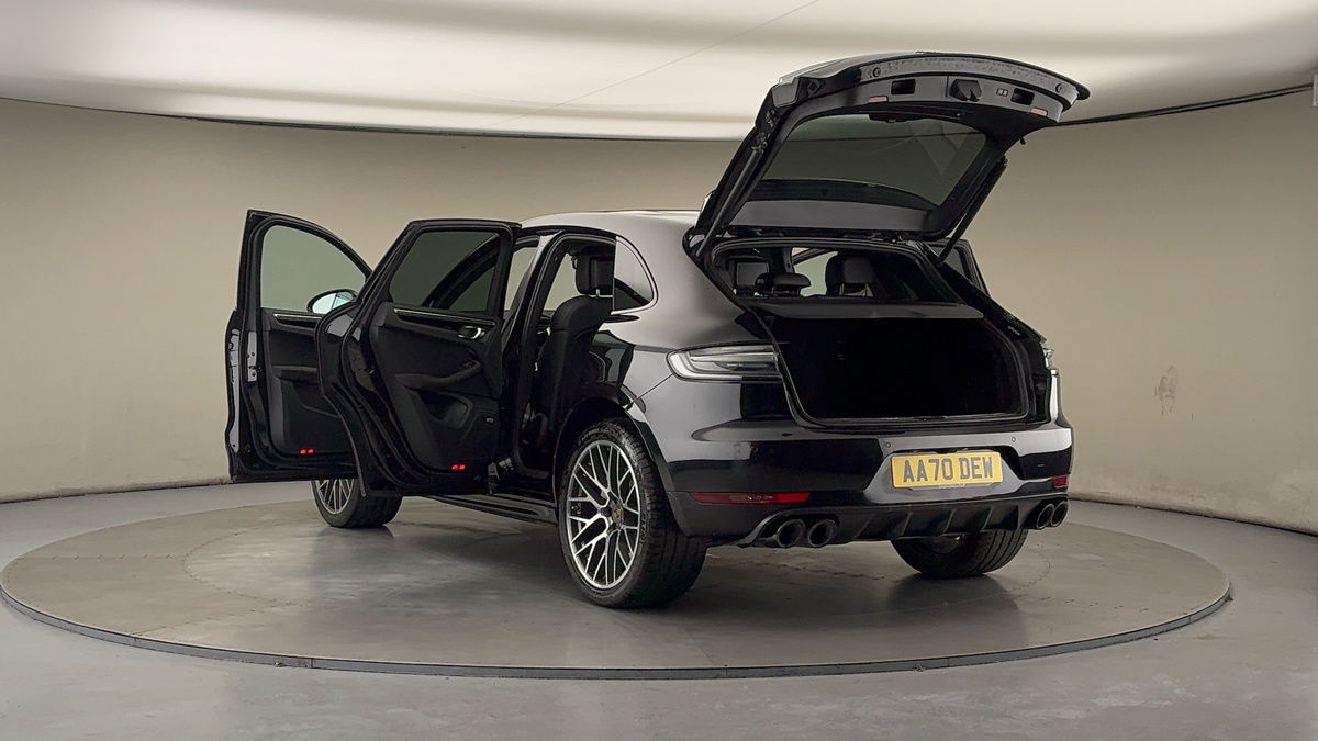 Porsche Macan Image 23