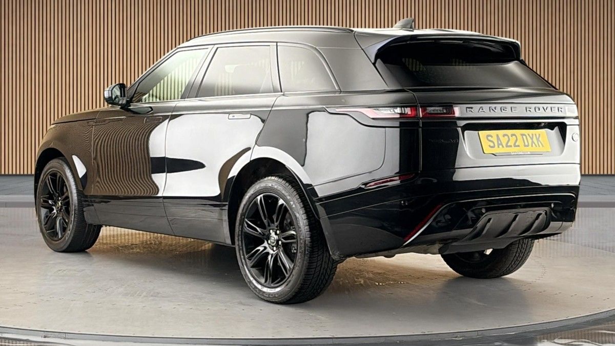 Land Rover Range Rover Velar Image 2