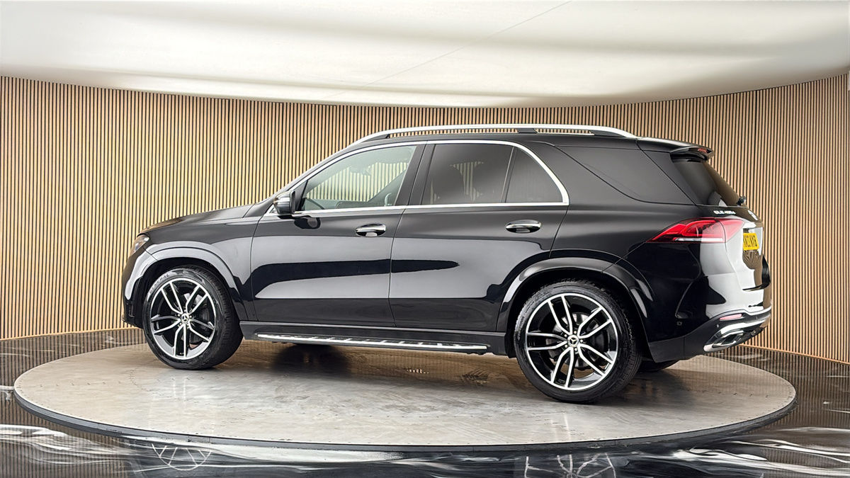 More views of Mercedes-Benz GLE