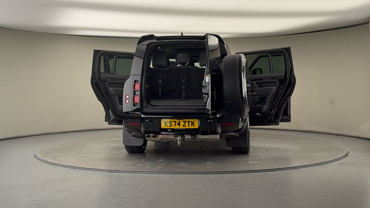 More views of Land Rover Defender 130