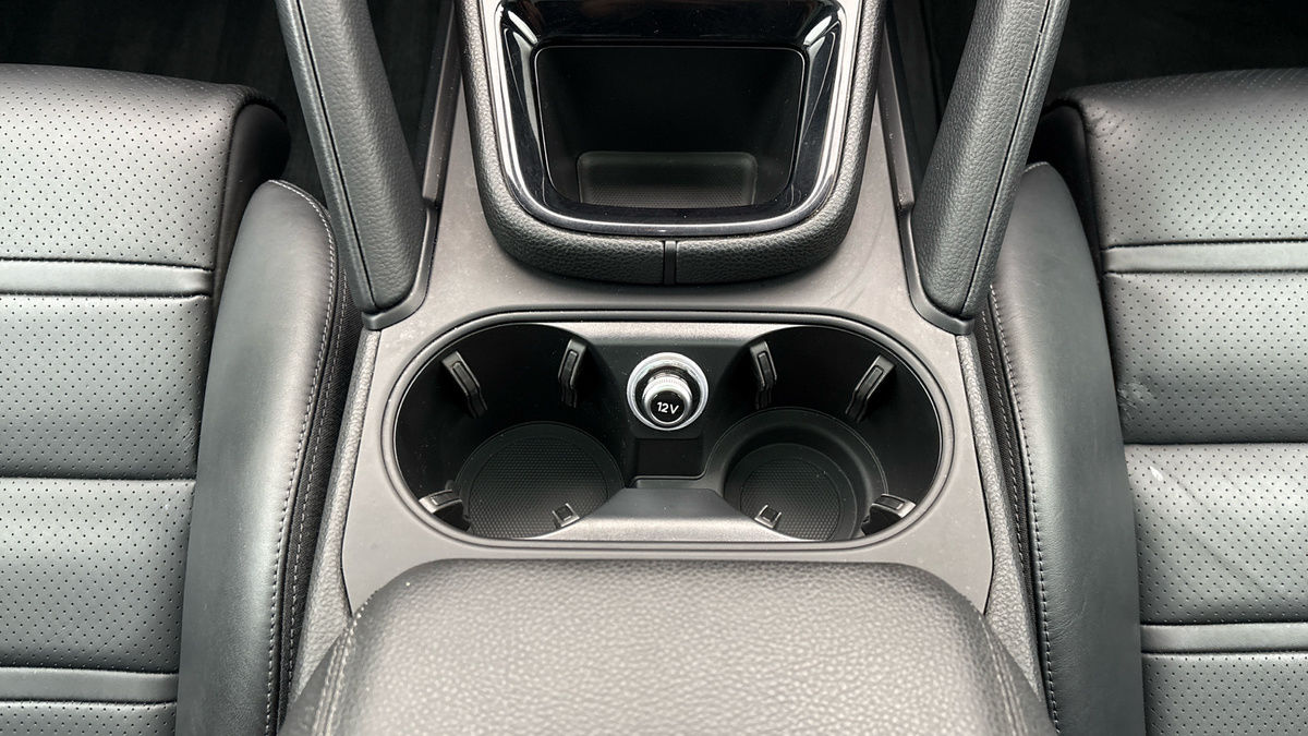 Porsche Cayenne Image 28