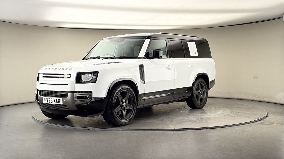 More views of Land Rover Defender 130
