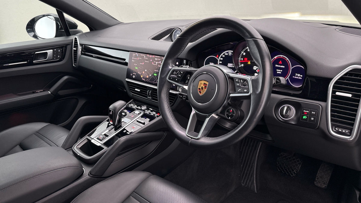 Porsche Cayenne Image 5