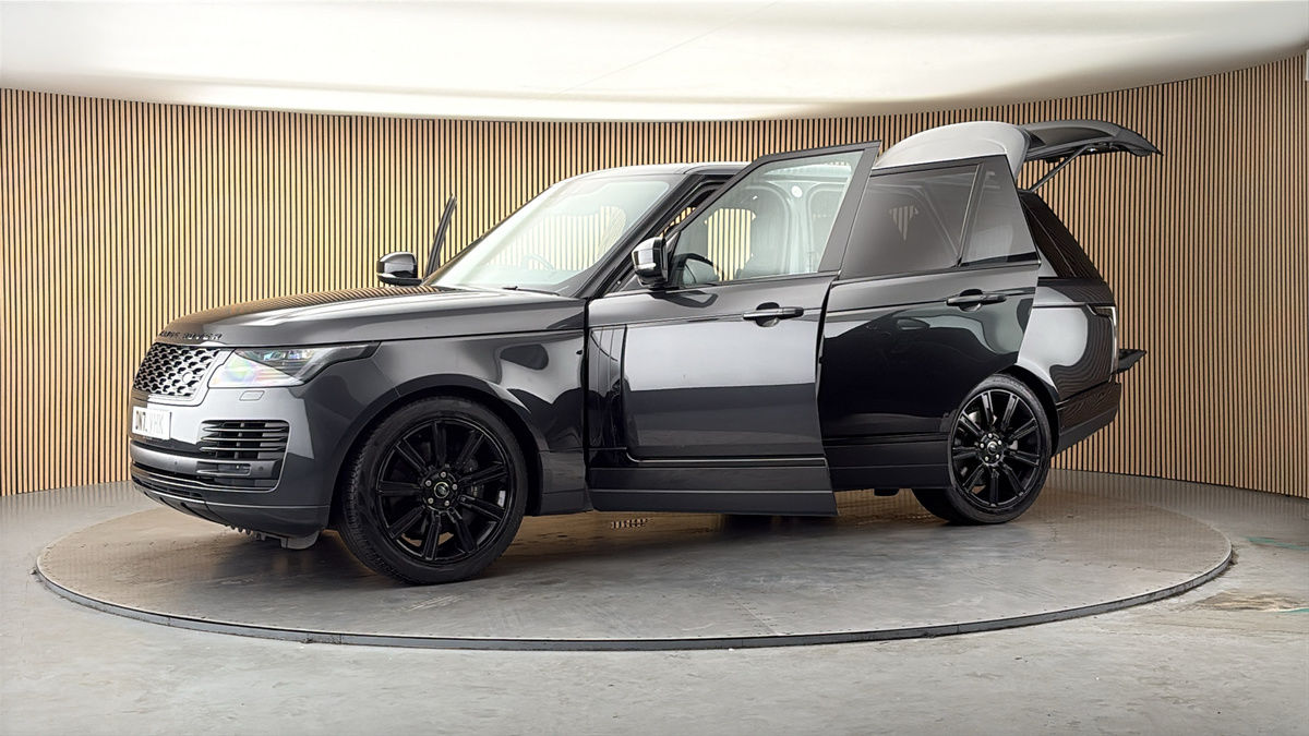 More views of Land Rover Range Rover