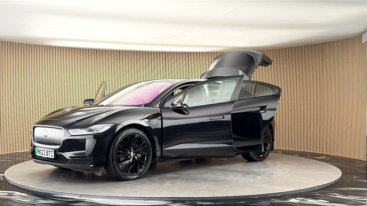 Jaguar I-PACE Image 22