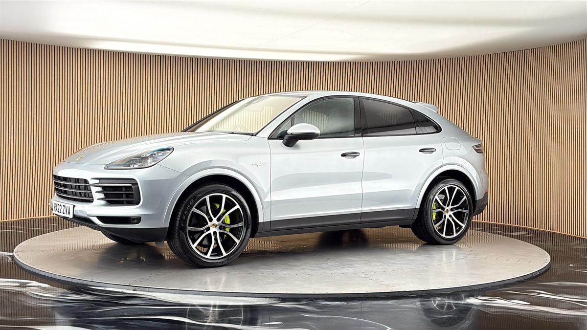 More views of Porsche Cayenne