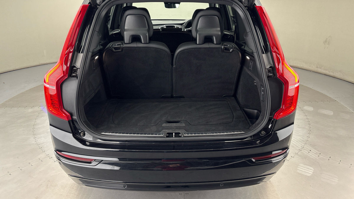 Volvo XC90 Image 11
