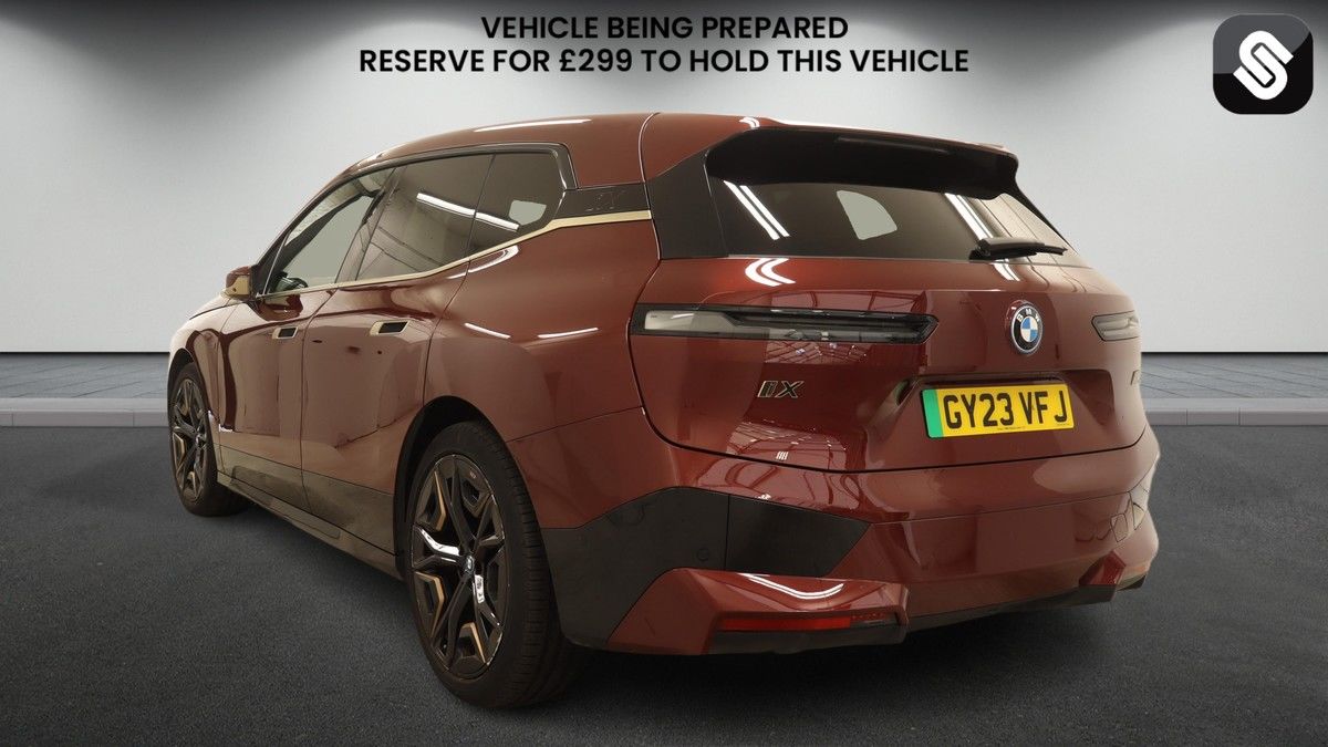 BMW iX Image 3