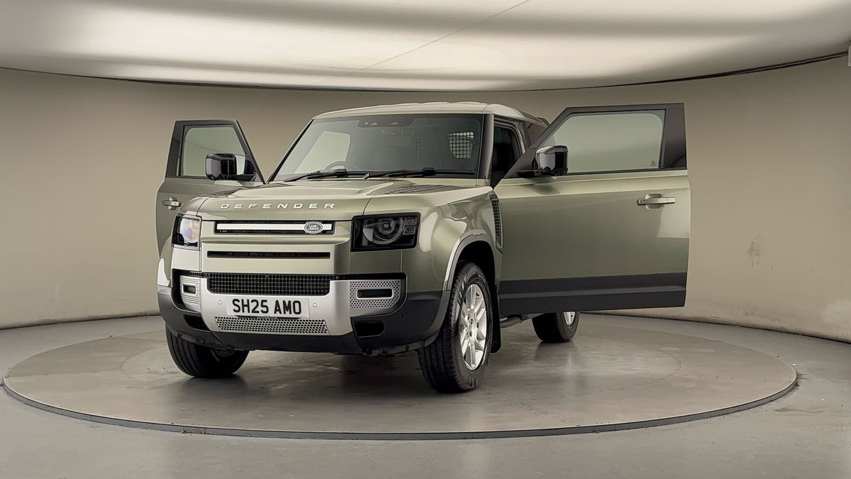 More views of Land Rover Defender 90