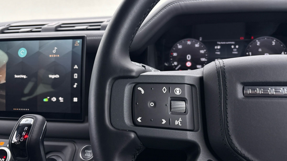 Land Rover Defender 110 Urban Image 13