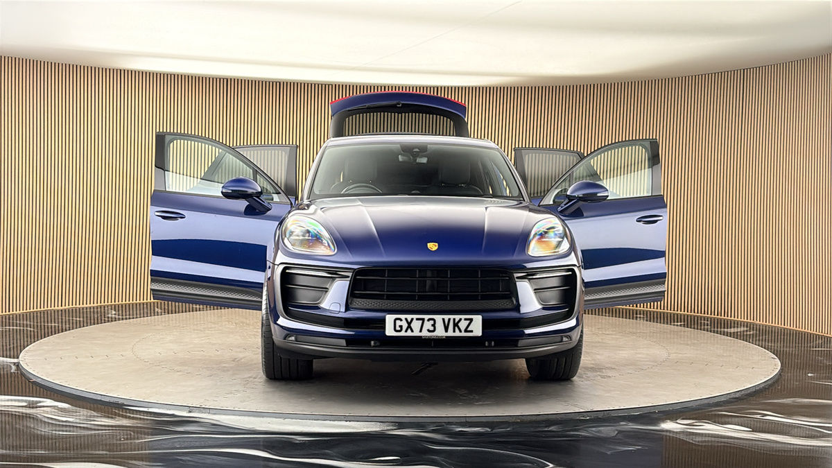 More views of Porsche Macan