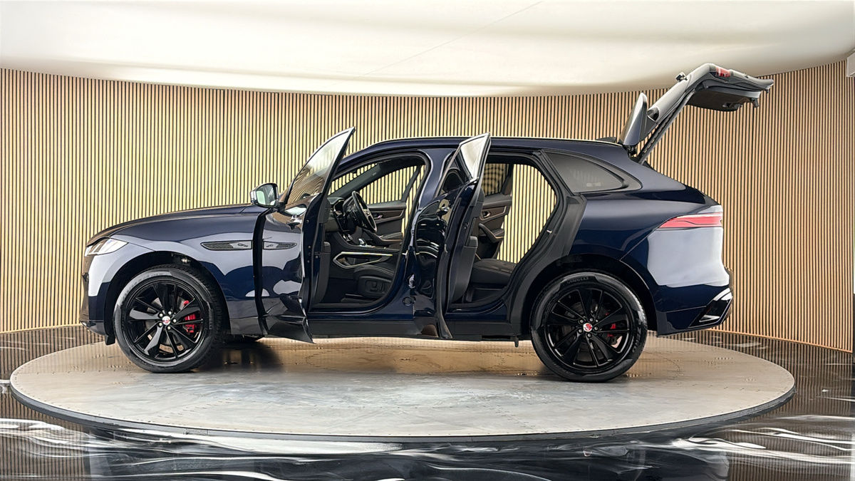 More views of Jaguar F-PACE