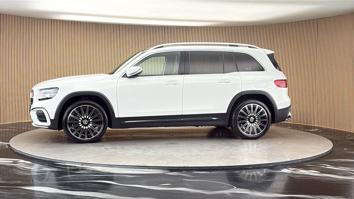 More views of Mercedes-Benz GLB